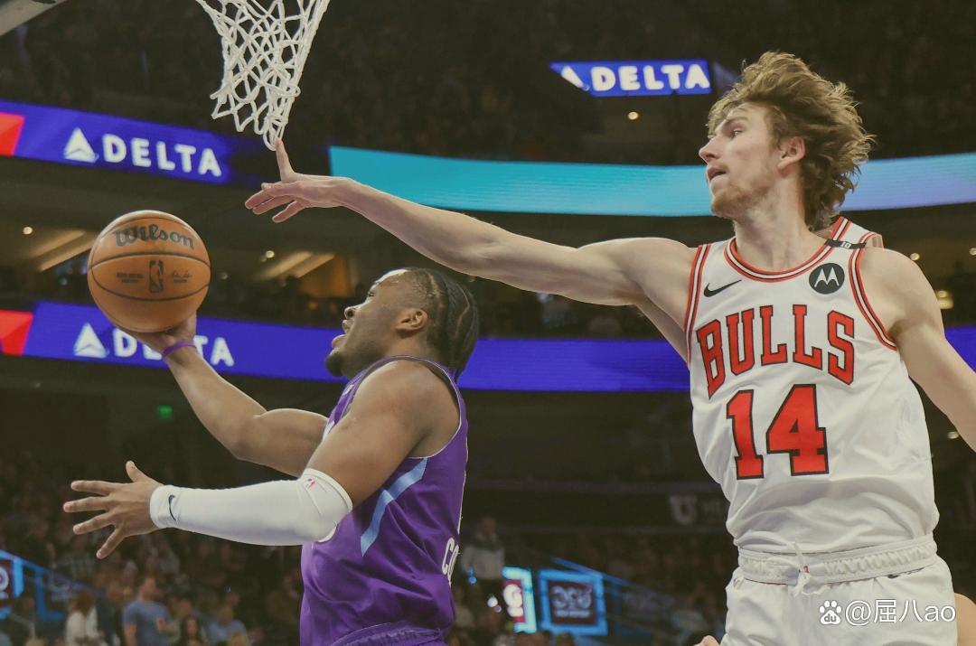 皇冠娱乐-关于犹他爵士围绕NBA总决赛调整名单里程碑夜广东宏远防线松动，冲刺阶段芝加哥公牛备战欧冠看傻球迷的信息